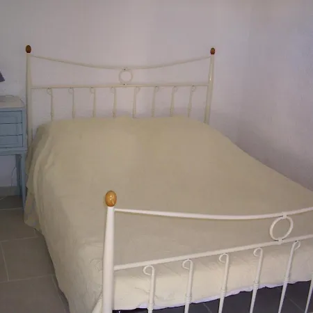 Beau T2 150 M De La A Les Mimosas Appartement